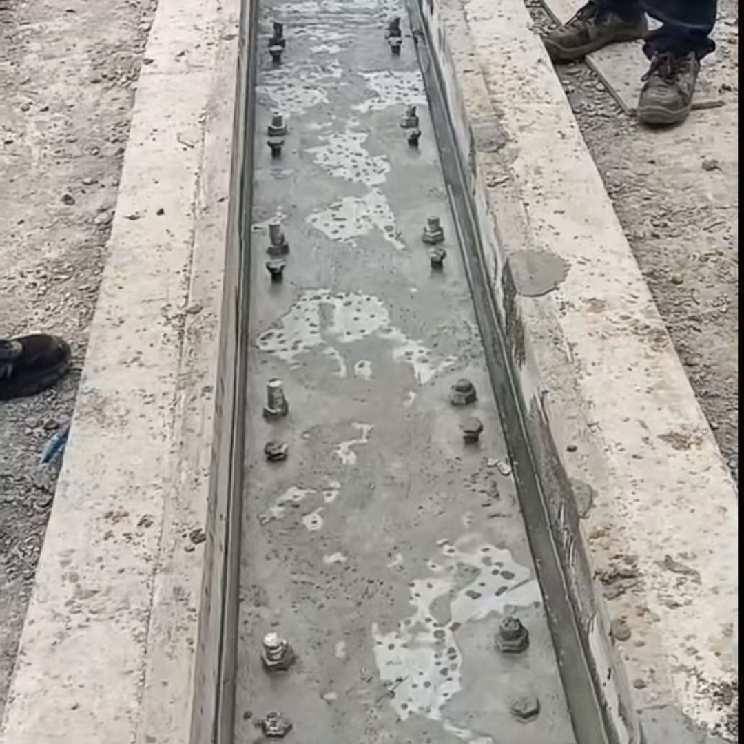 湘桥港口码头起重机龙门吊重型机械设备稳固用早强快凝轨道胶泥